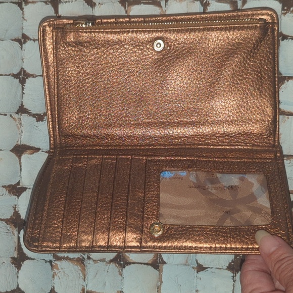 Michael Kors Bronze Leather wallet - Picture 7 of 14